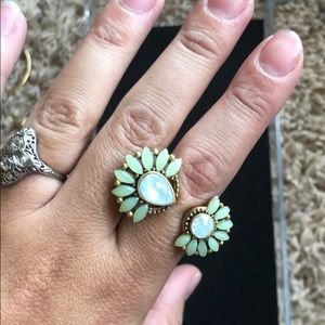 Ring / gold/ with stones